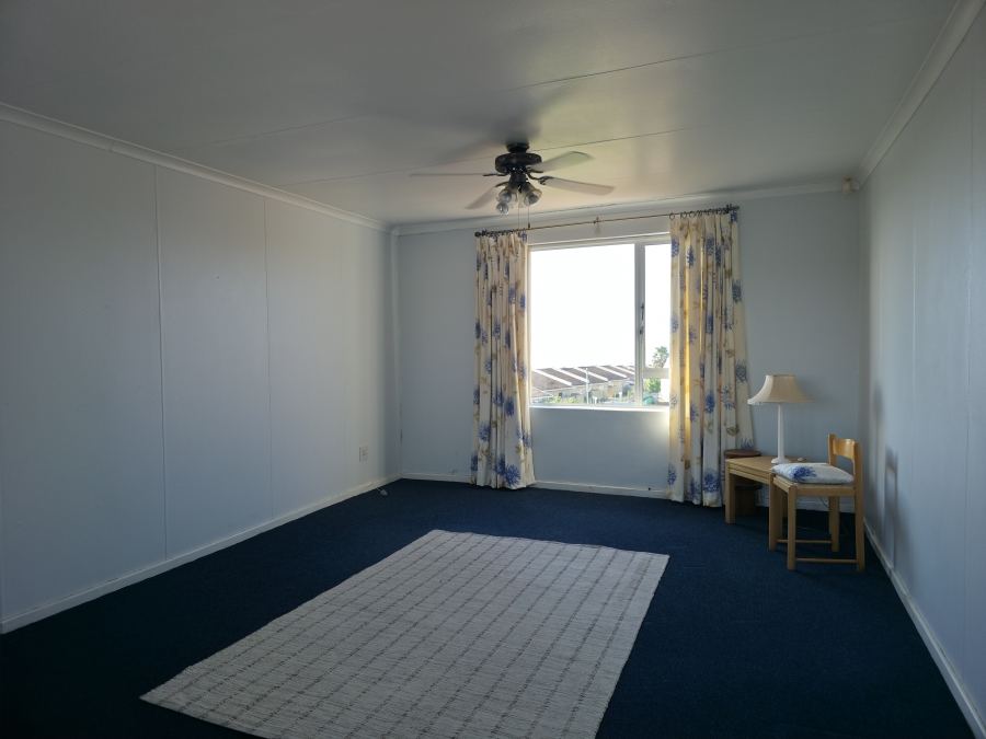 3 Bedroom Property for Sale in Wavecrest Eastern Cape